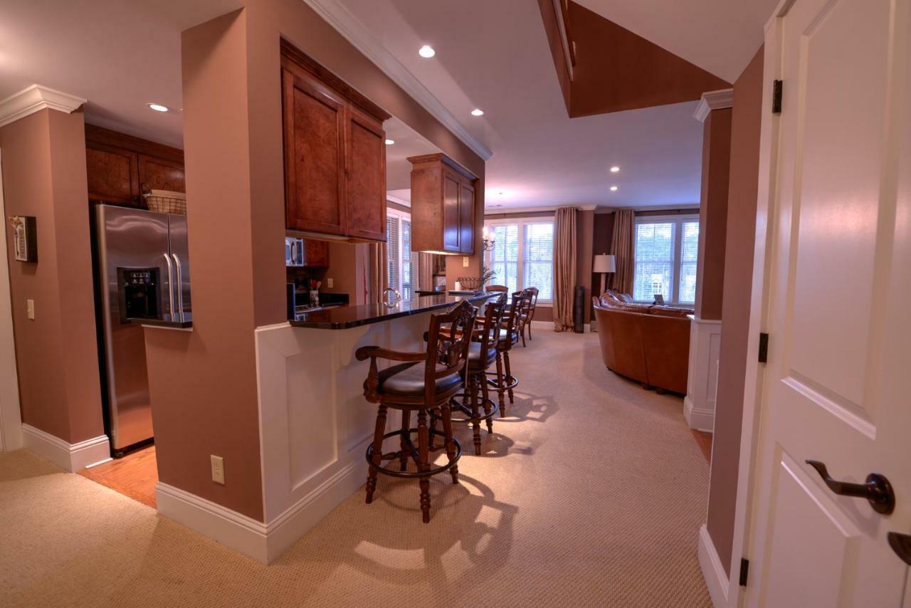 The Village Condo Greensboro Dış mekan fotoğraf