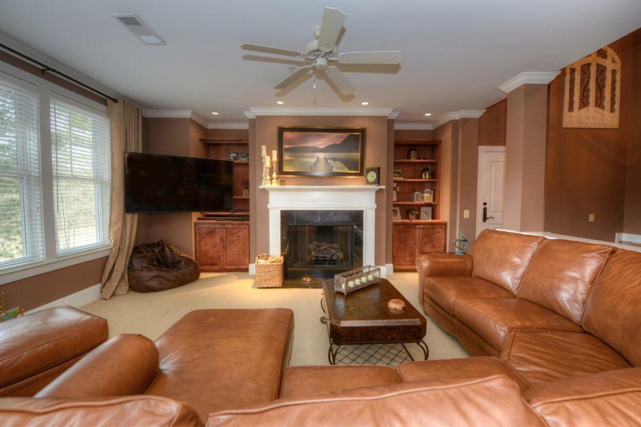 The Village Condo Greensboro Dış mekan fotoğraf